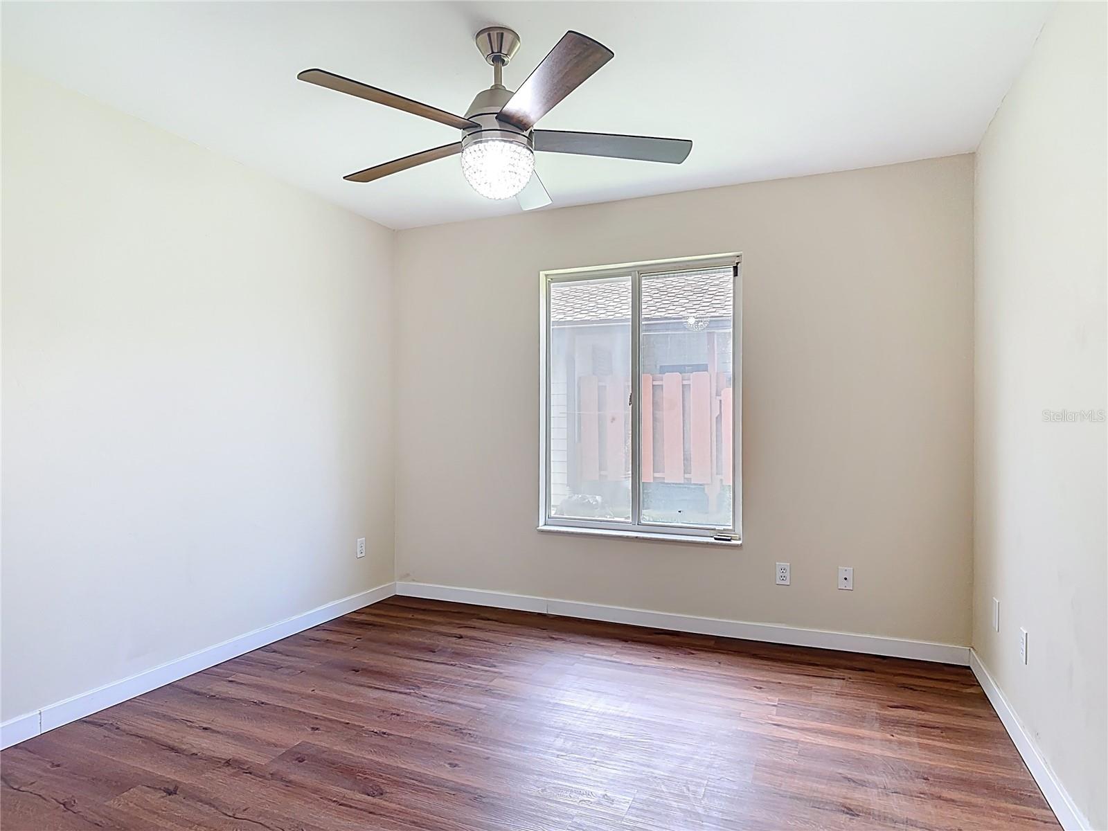 PELICAN BAY PH 04 UNIT 02 - Residential Lease