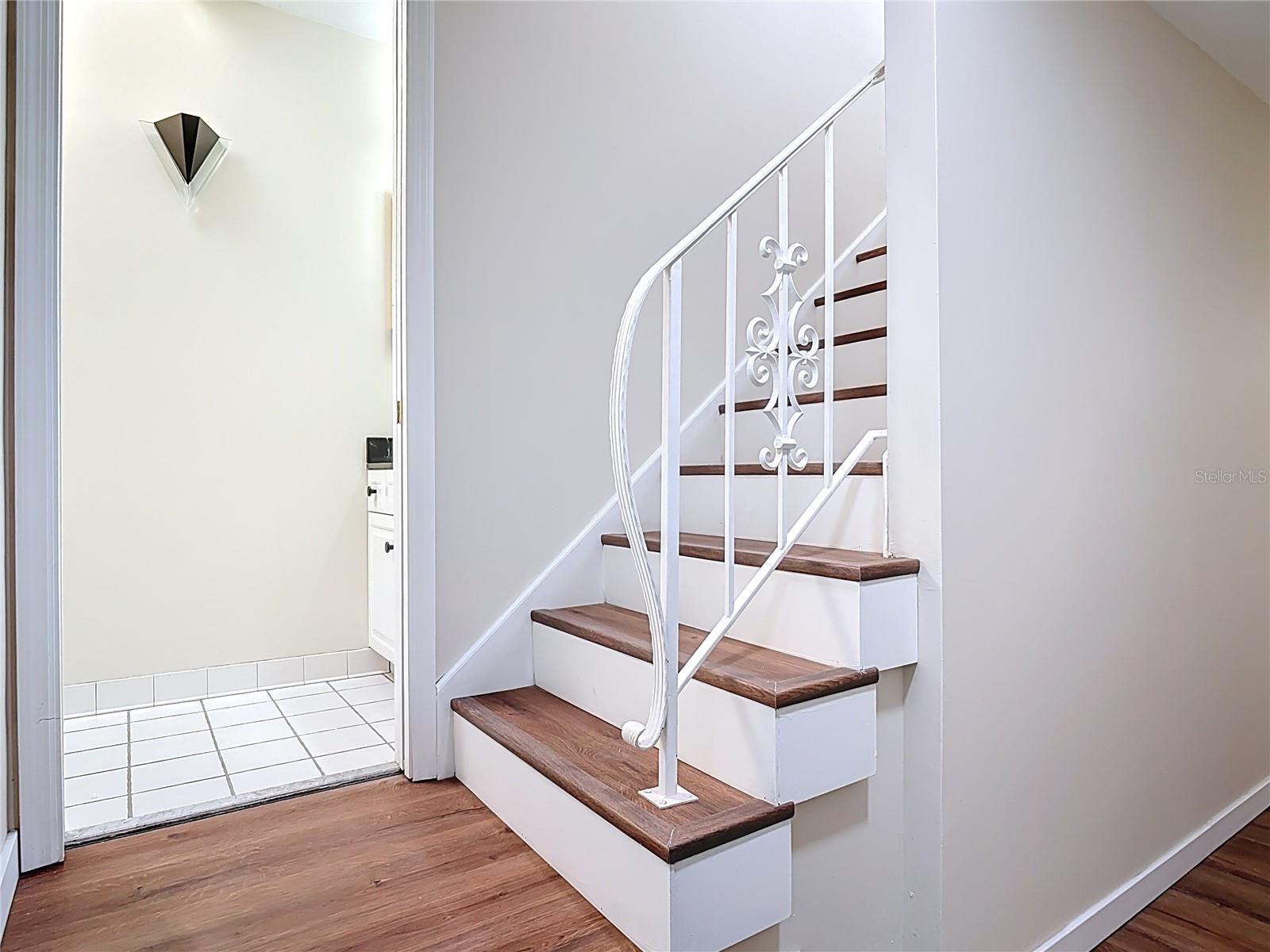 PELICAN BAY PH 04 UNIT 02 - Residential Lease