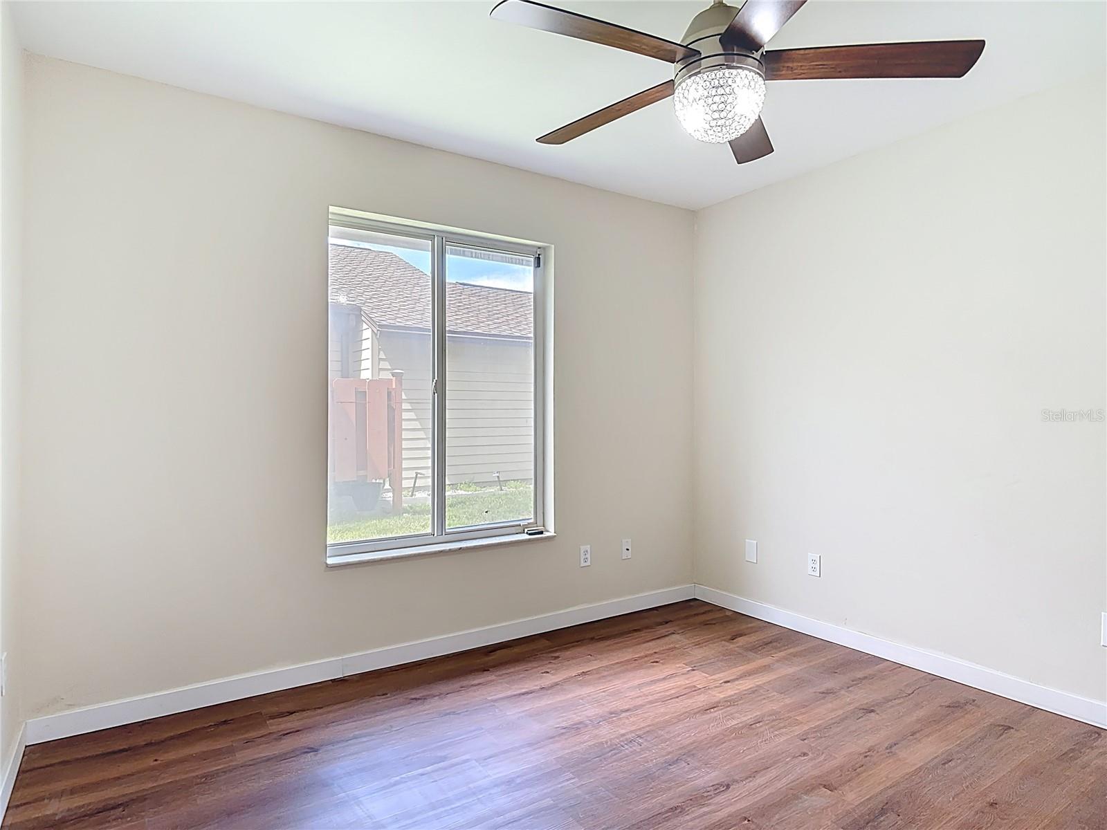 PELICAN BAY PH 04 UNIT 02 - Residential Lease