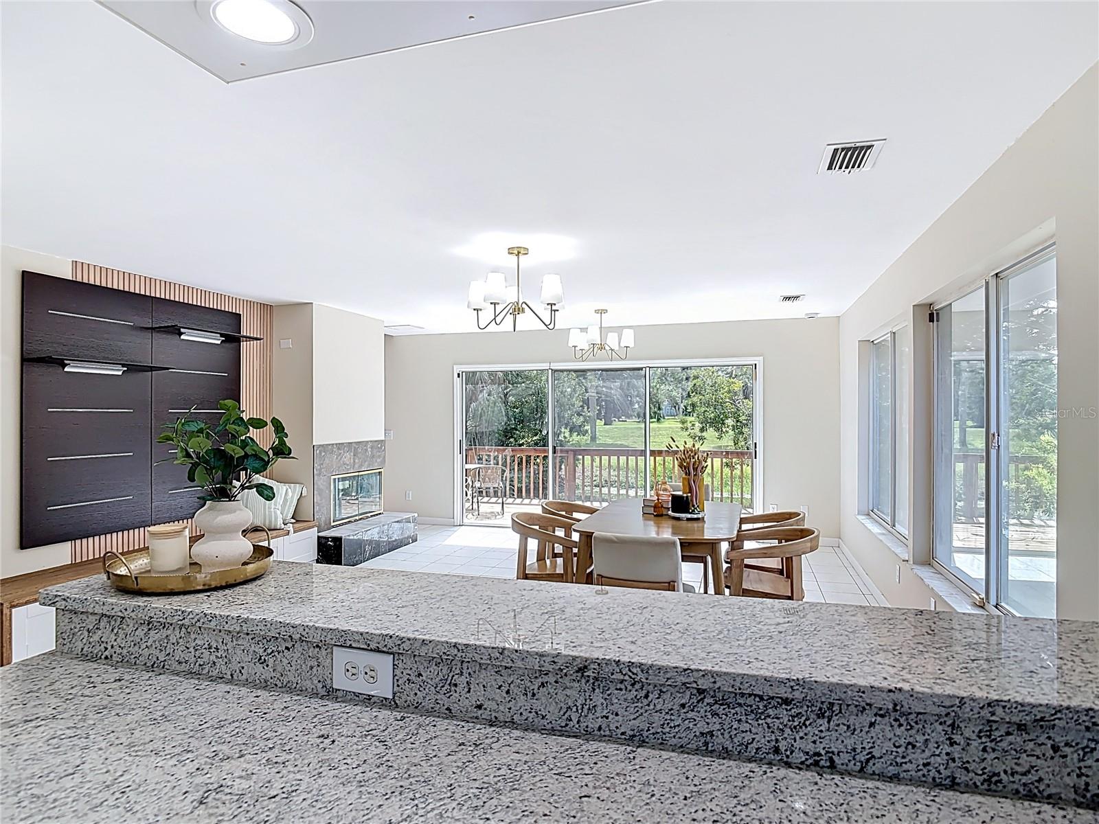 PELICAN BAY PH 04 UNIT 02 - Residential Lease