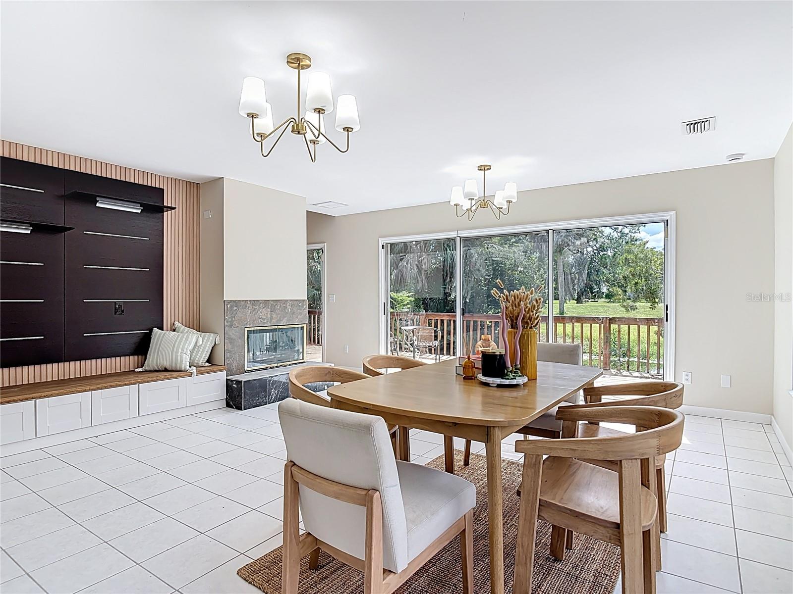 PELICAN BAY PH 04 UNIT 02 - Residential Lease