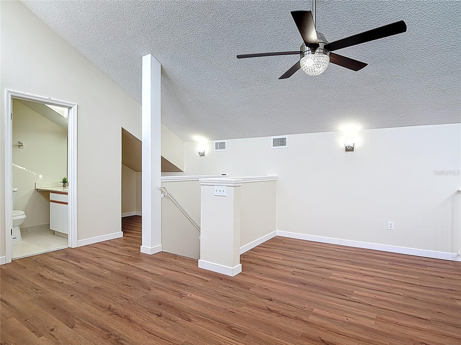 PELICAN BAY PH 04 UNIT 02 - Residential Lease