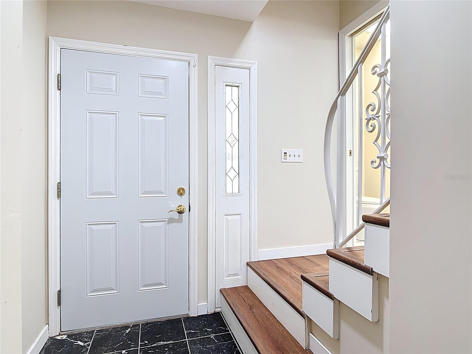 PELICAN BAY PH 04 UNIT 02 - Residential Lease