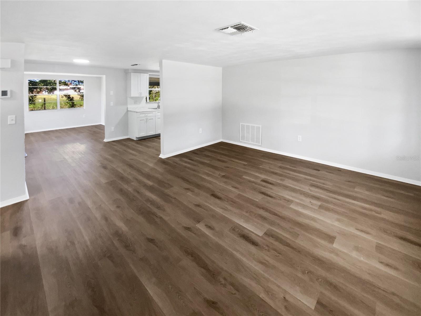 LA VILLA GARDENS - Residential