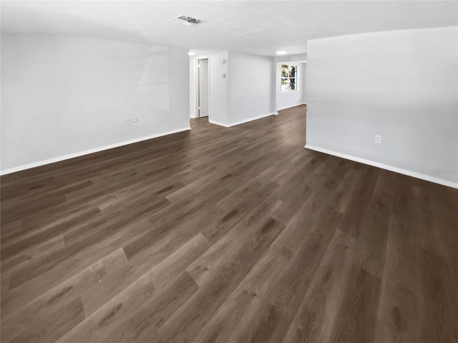 LA VILLA GARDENS - Residential