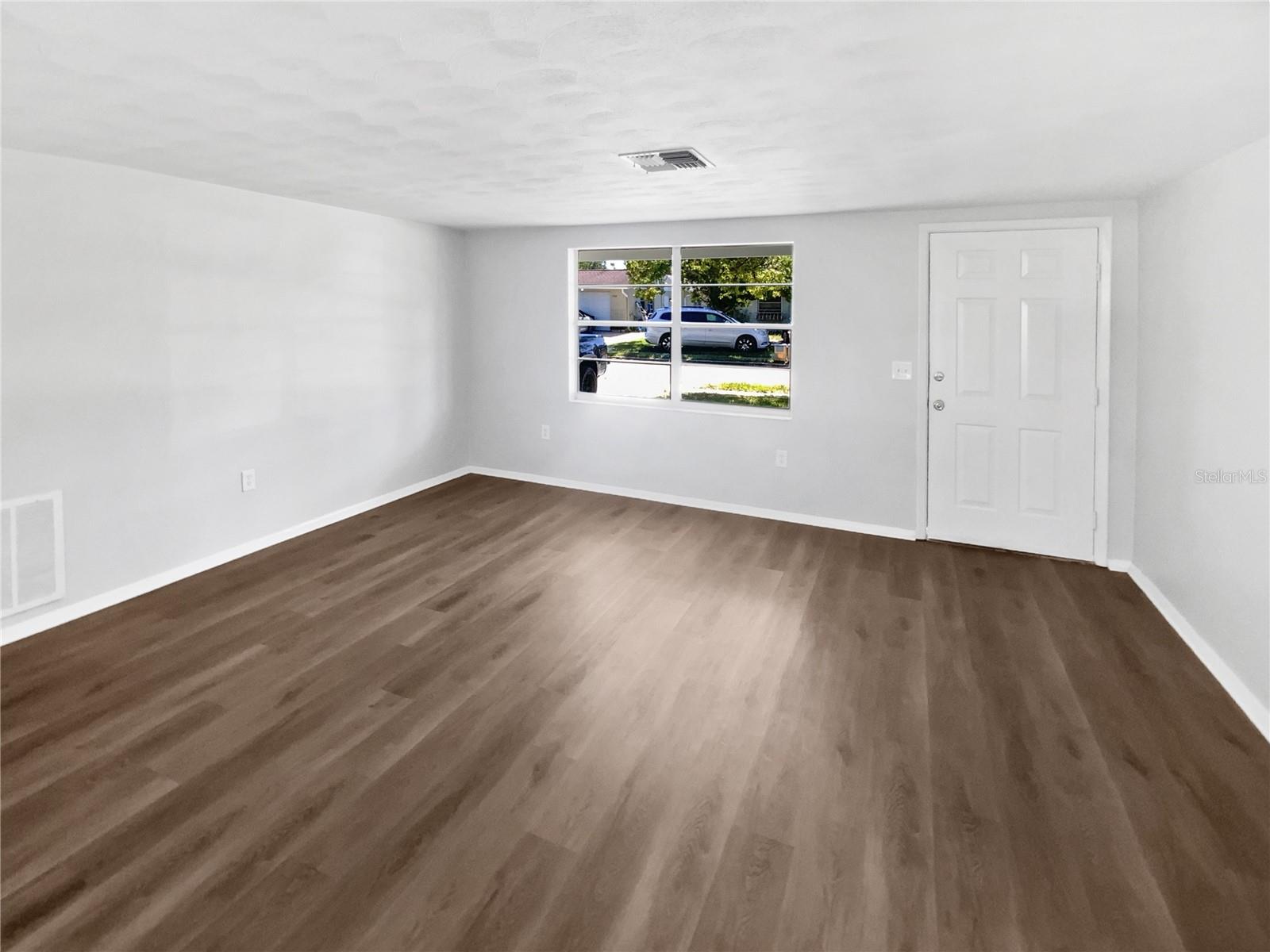 LA VILLA GARDENS - Residential