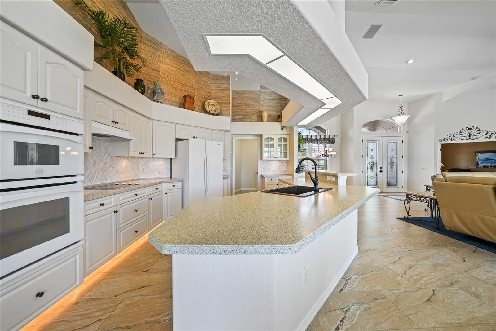 PUNTA GORDA ISLES SEC 15 - Residential