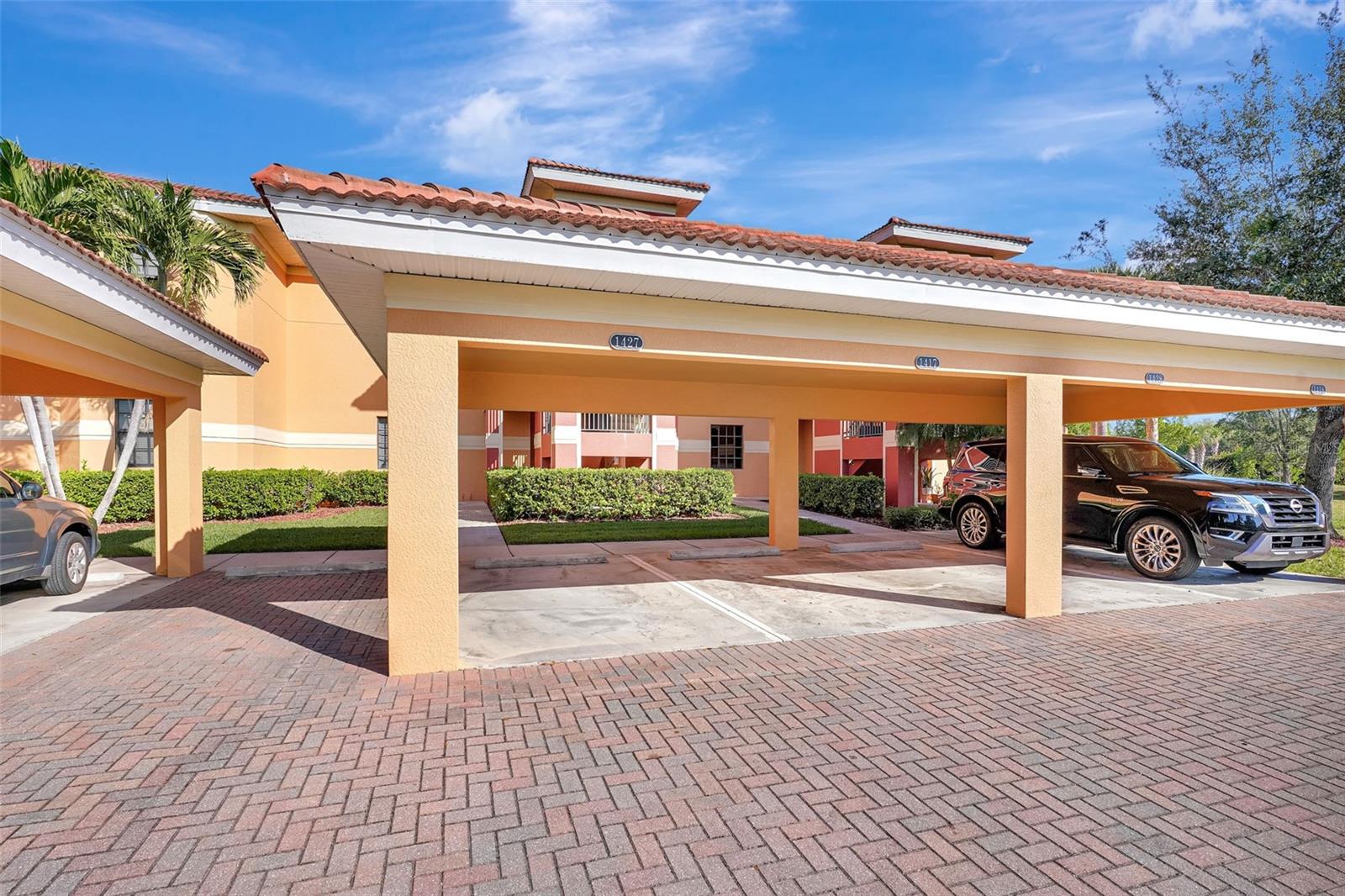 PALMETTO COVE PH 1 - Residential
