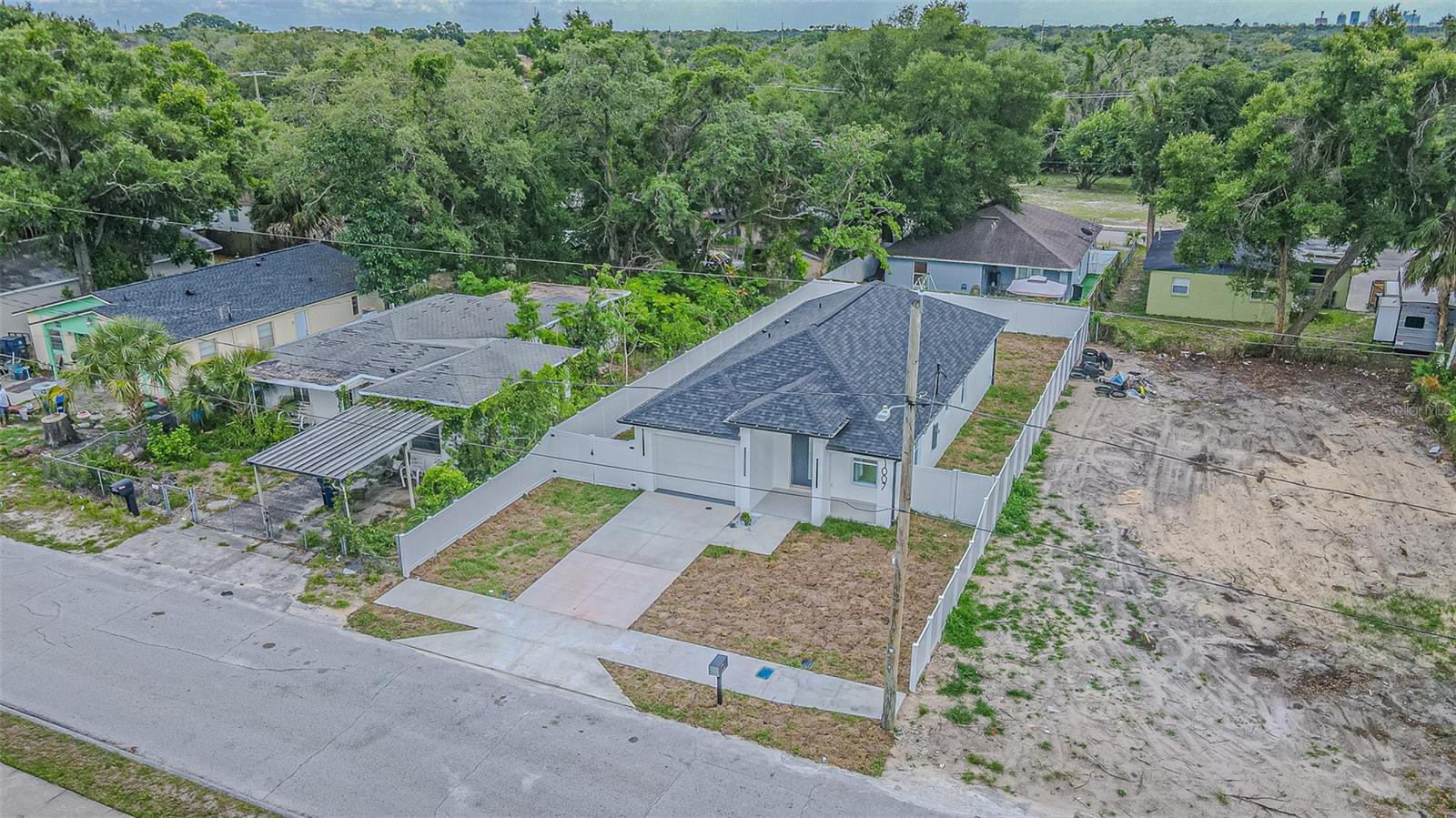 1007 E ESKIMO AVENUE