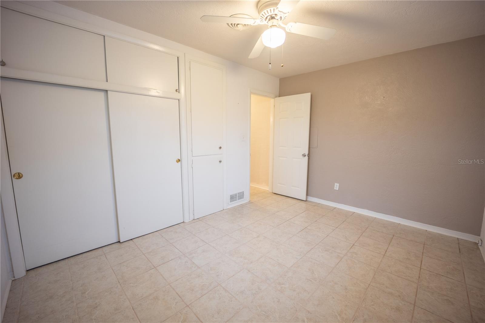 OAKVIEW HEIGHTS - Residential