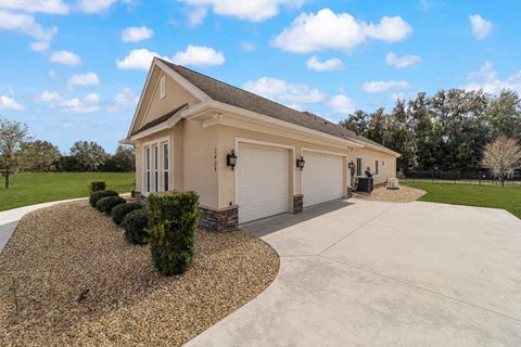Tiny photo for 2404 SE 79th Street, Ocala, FL 34480 (MLS # OM719404)
