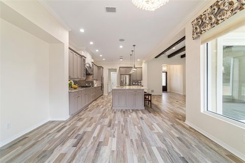 Tiny photo for 2404 SE 79th Street, Ocala, FL 34480 (MLS # OM719404)