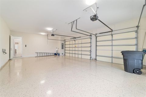 Tiny photo for 2404 SE 79th Street, Ocala, FL 34480 (MLS # OM719404)