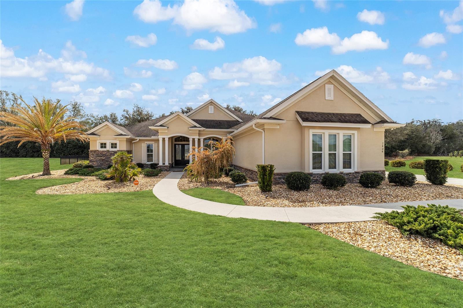 LEGENDARY TRAILS - Residential