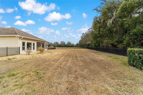 Tiny photo for 2404 SE 79th Street, Ocala, FL 34480 (MLS # OM719404)