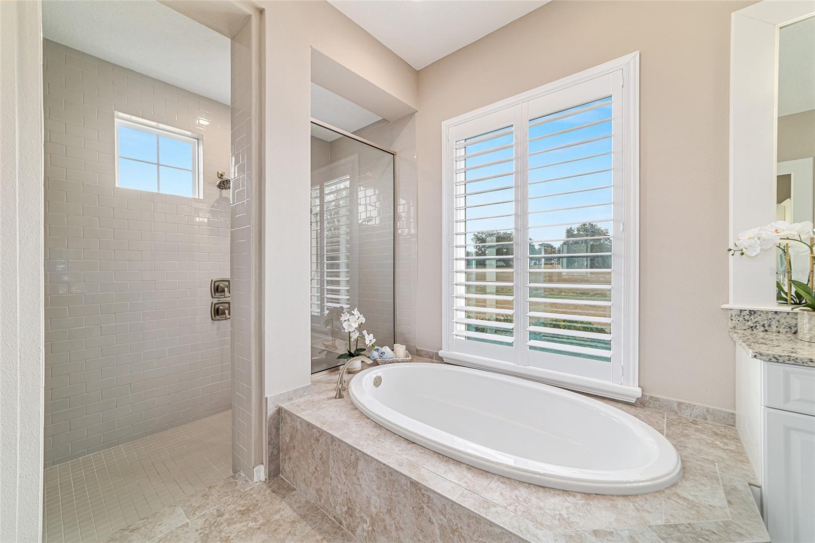 LEGENDARY TRAILS - Residential