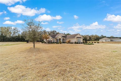 Tiny photo for 2404 SE 79th Street, Ocala, FL 34480 (MLS # OM719404)