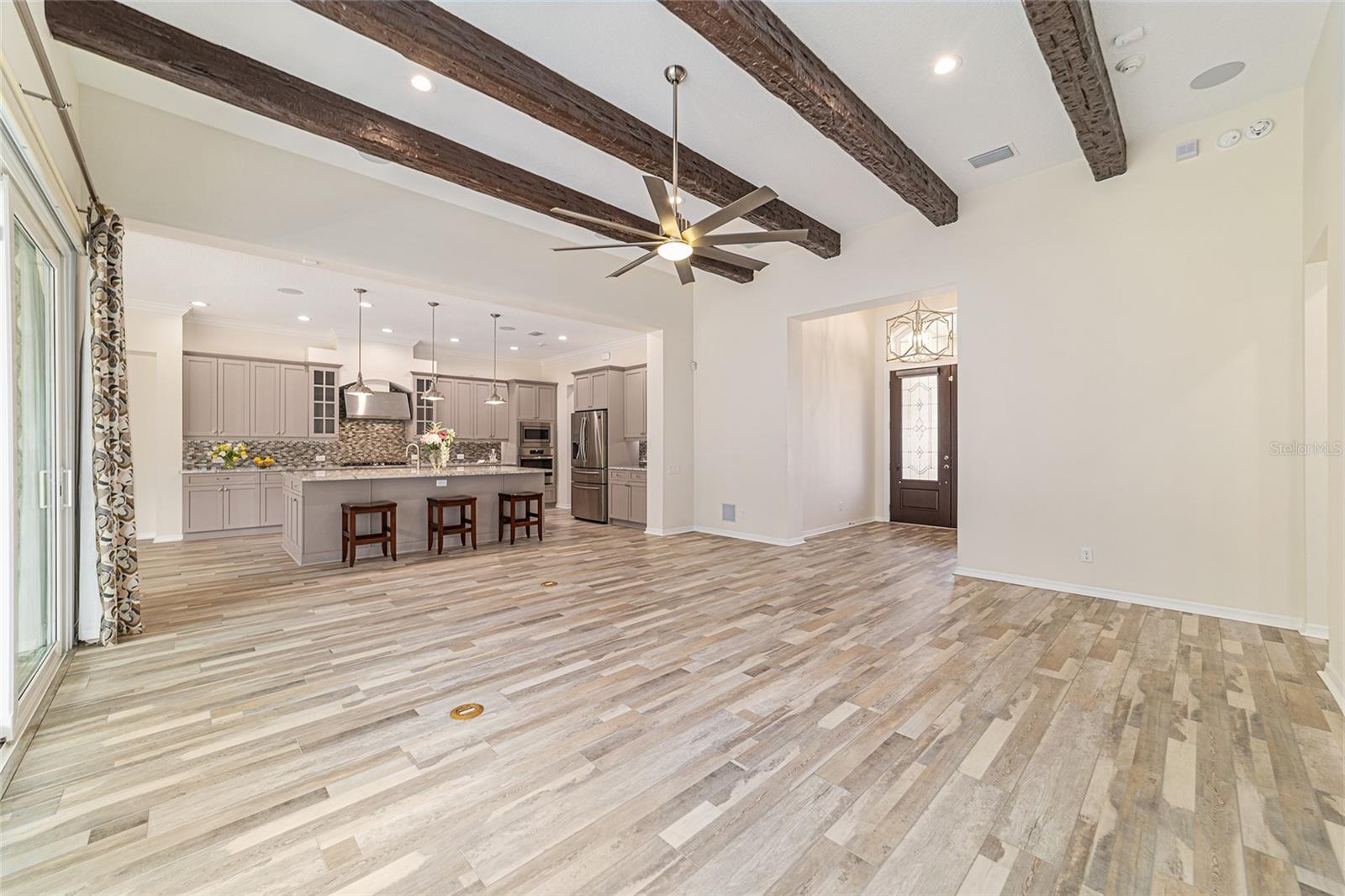 LEGENDARY TRAILS - Residential