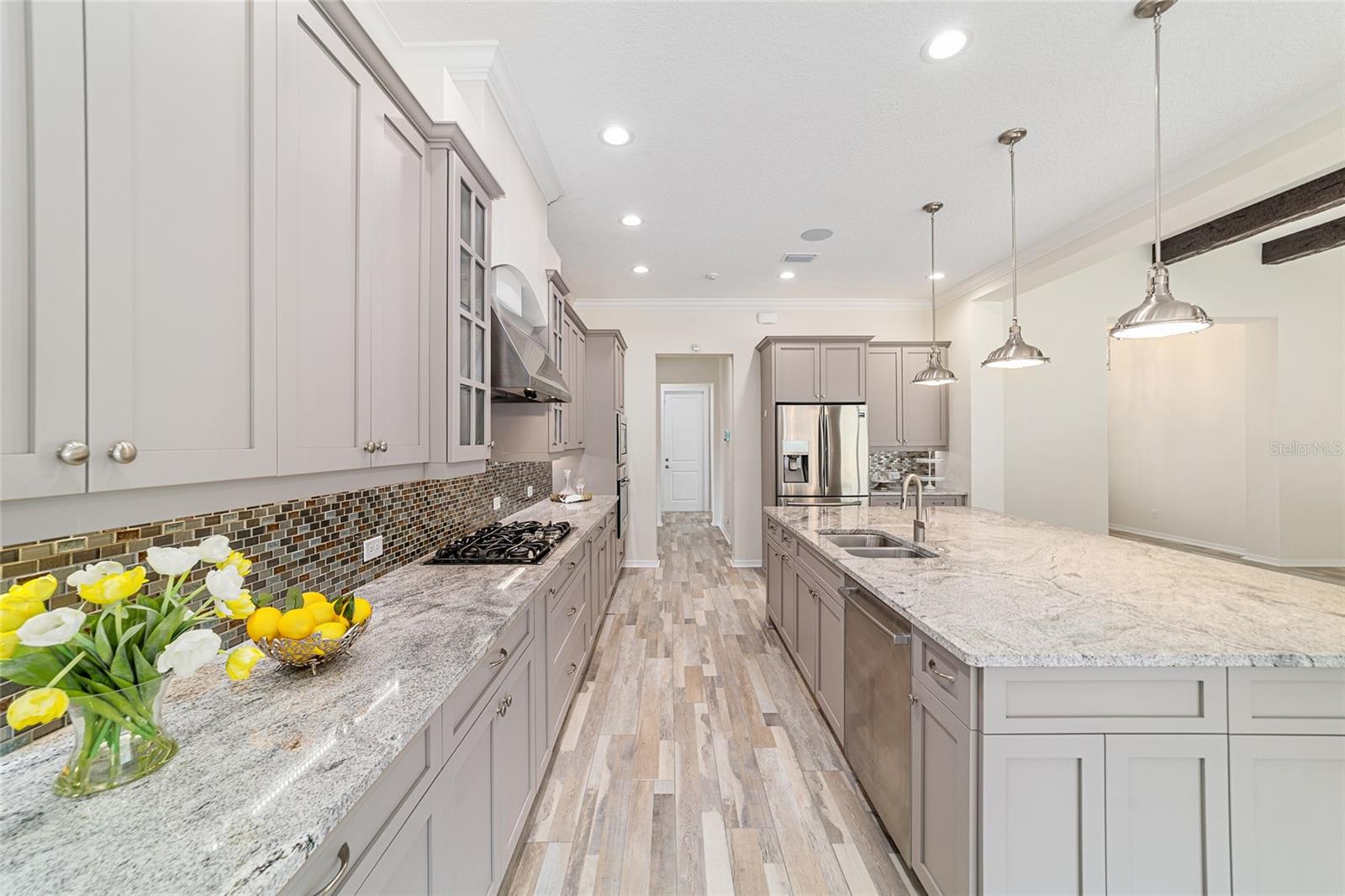 LEGENDARY TRAILS - Residential