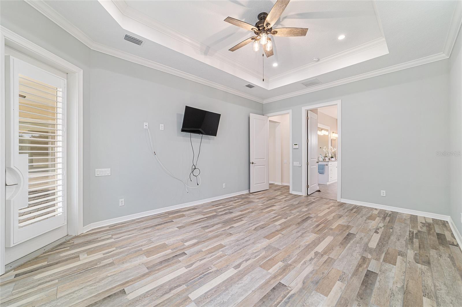 LEGENDARY TRAILS - Residential