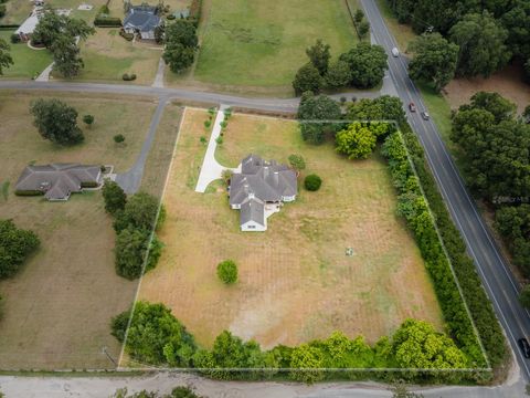 A home in ALACHUA