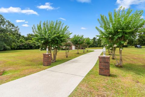 A home in ALACHUA