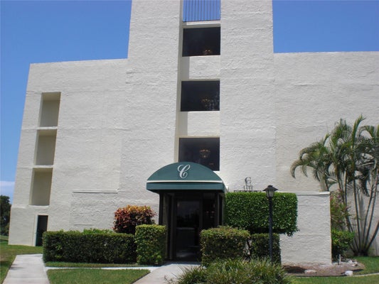 4119 61ST AVENUE TER W APT 303, BRADENTON, FL 34210 - Image daddcbdb6a167a0b673e6ee5e3df36d2/1878215830