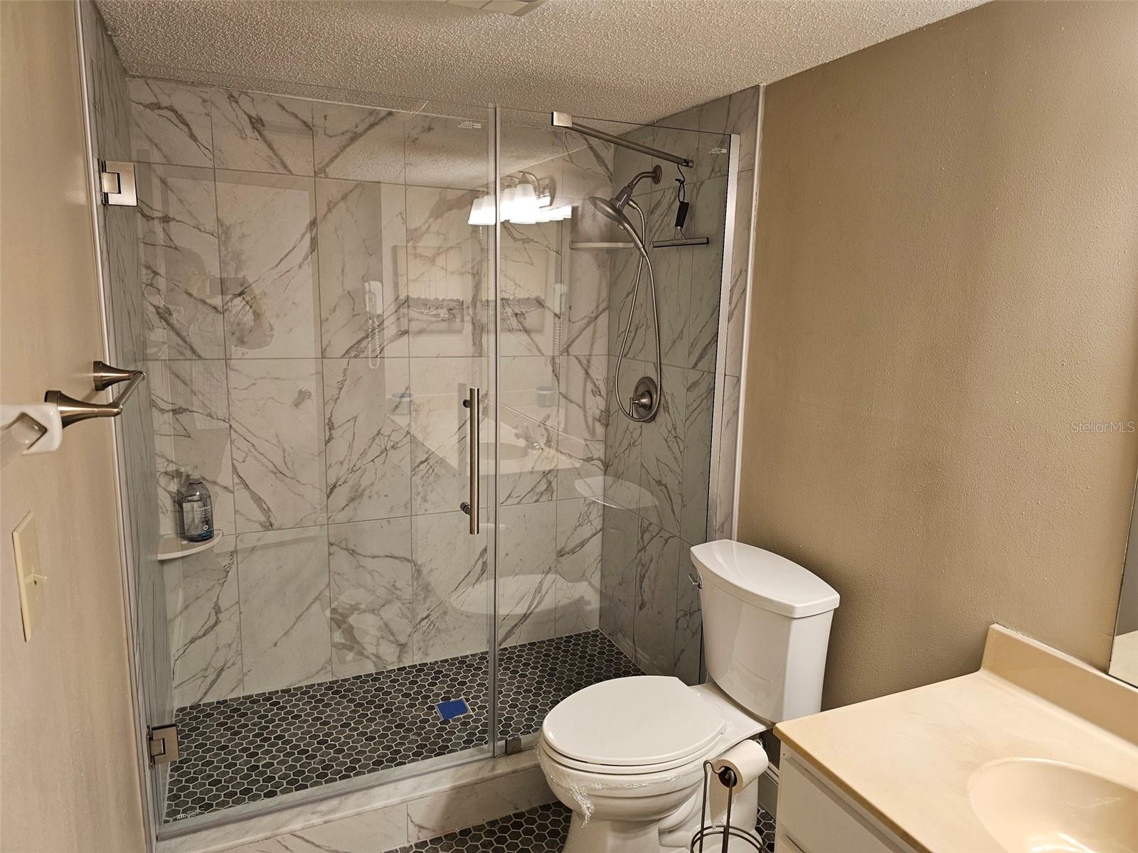 EL CONQUISTADOR VILLAGE 1 SEC 3A - Residential Lease