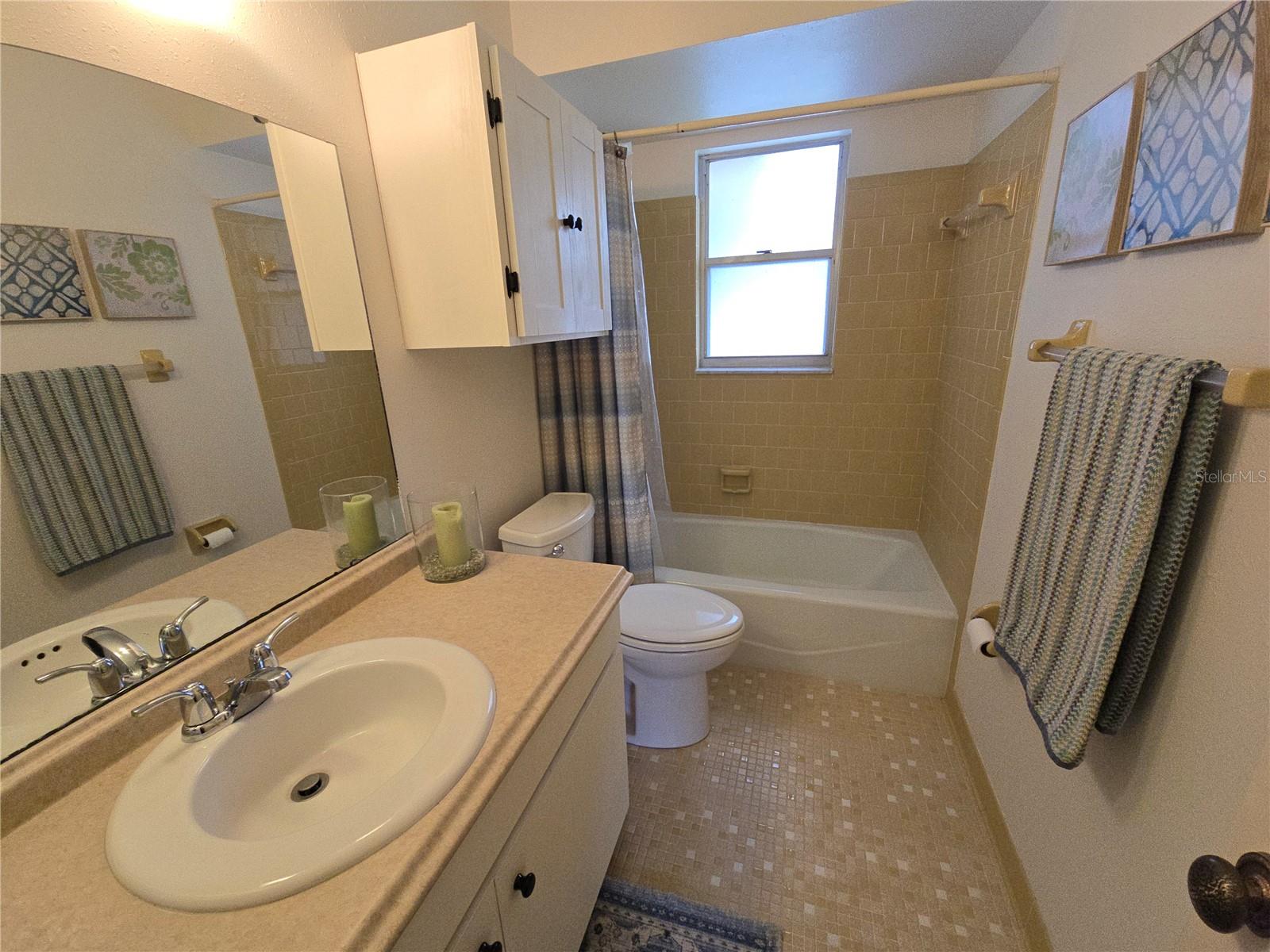 CUTRONA - Residential