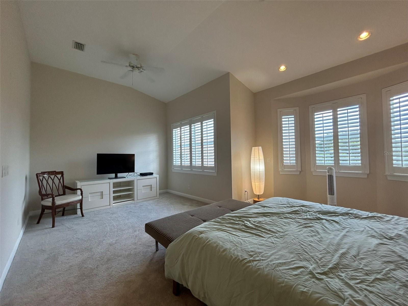 ACADEMY PARK PH VI - Residential Lease