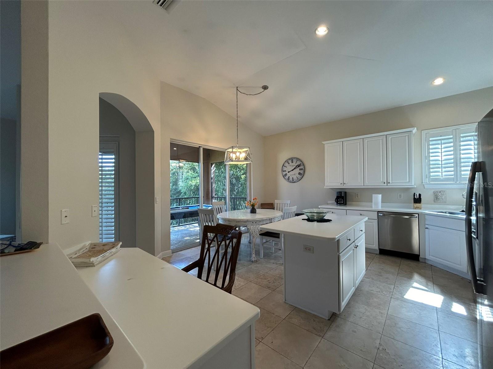 ACADEMY PARK PH VI - Residential Lease