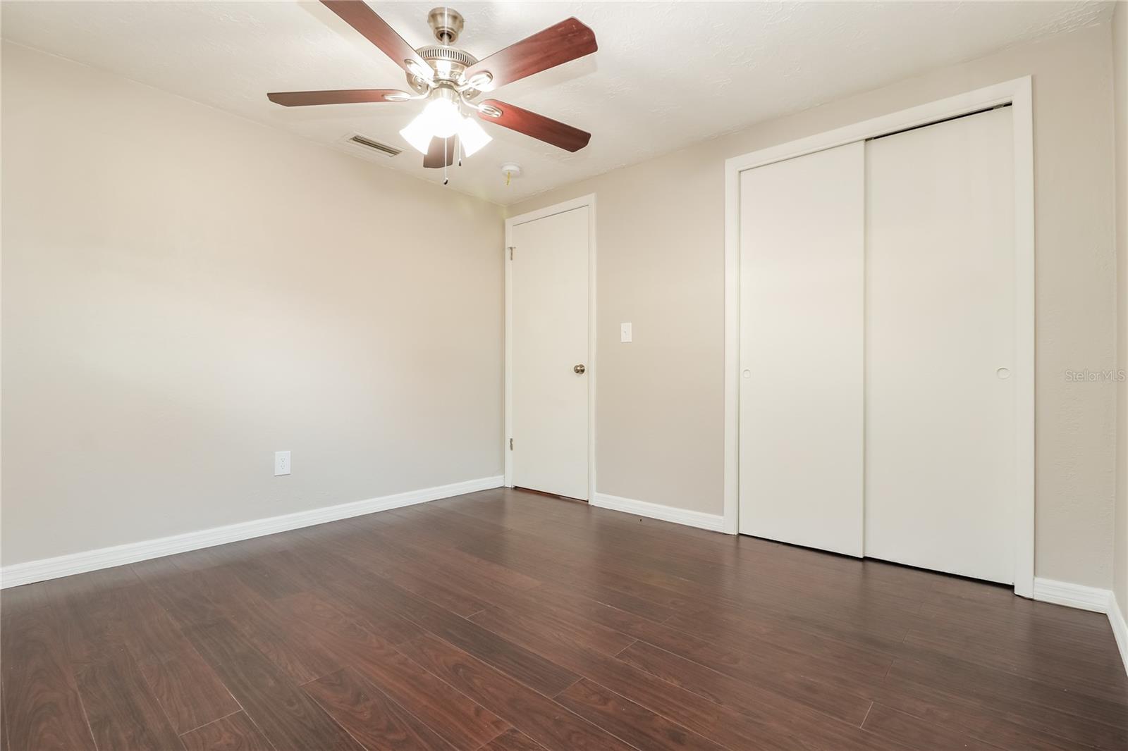 ALOHA GARDENS - Residential Lease