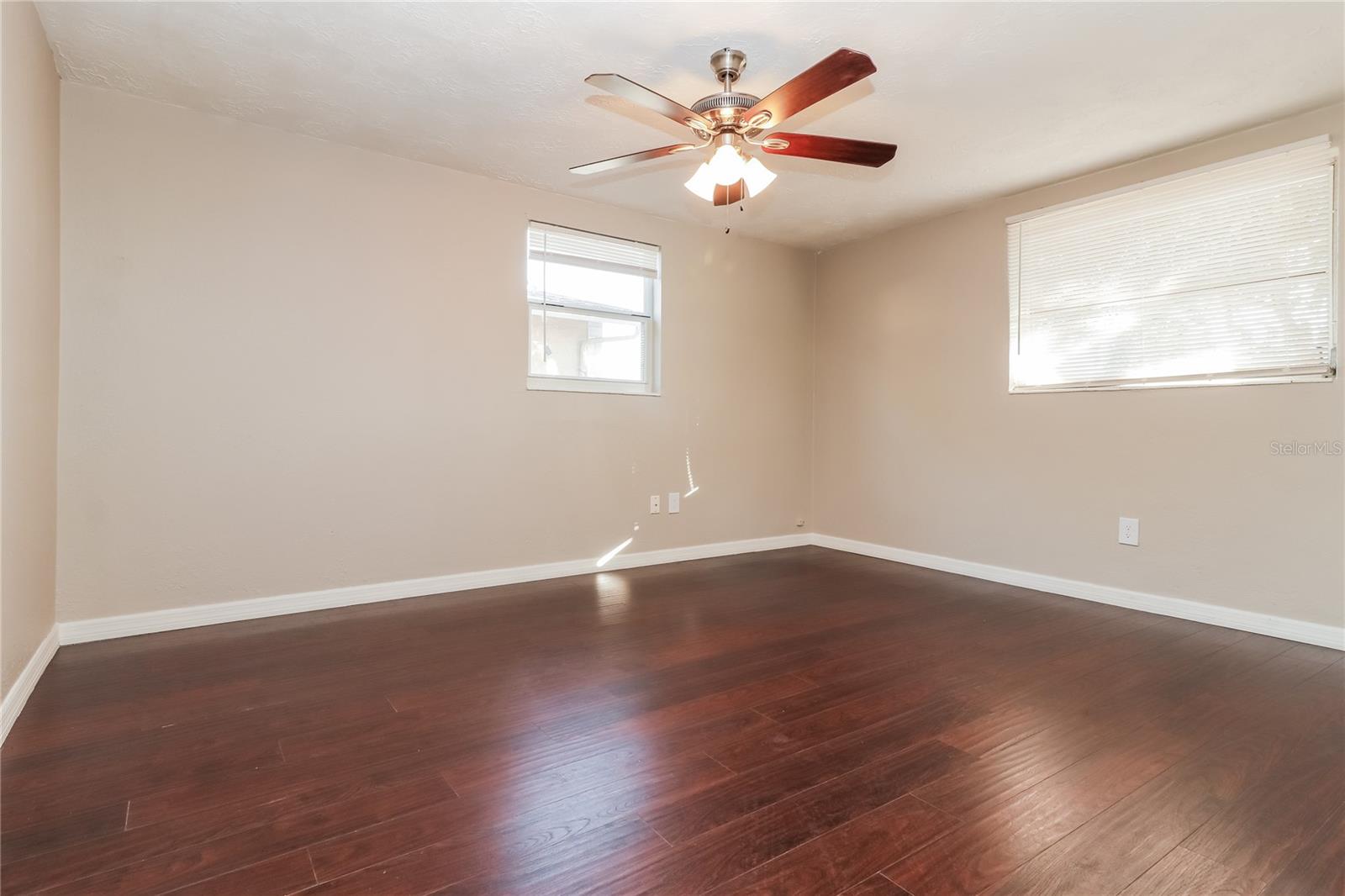 ALOHA GARDENS - Residential Lease