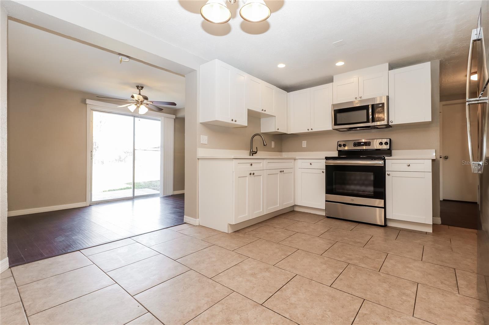 ALOHA GARDENS - Residential Lease