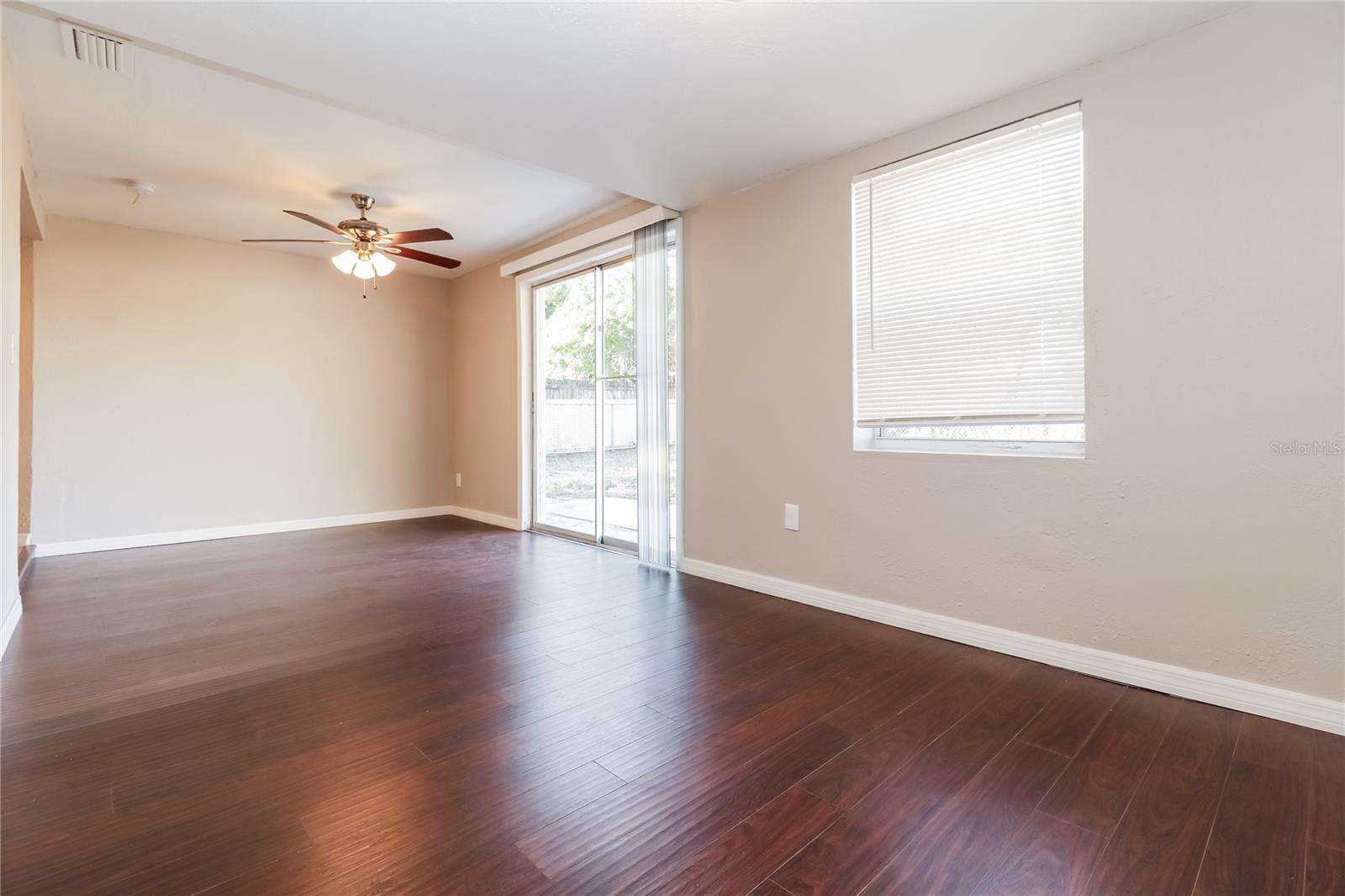 ALOHA GARDENS - Residential Lease