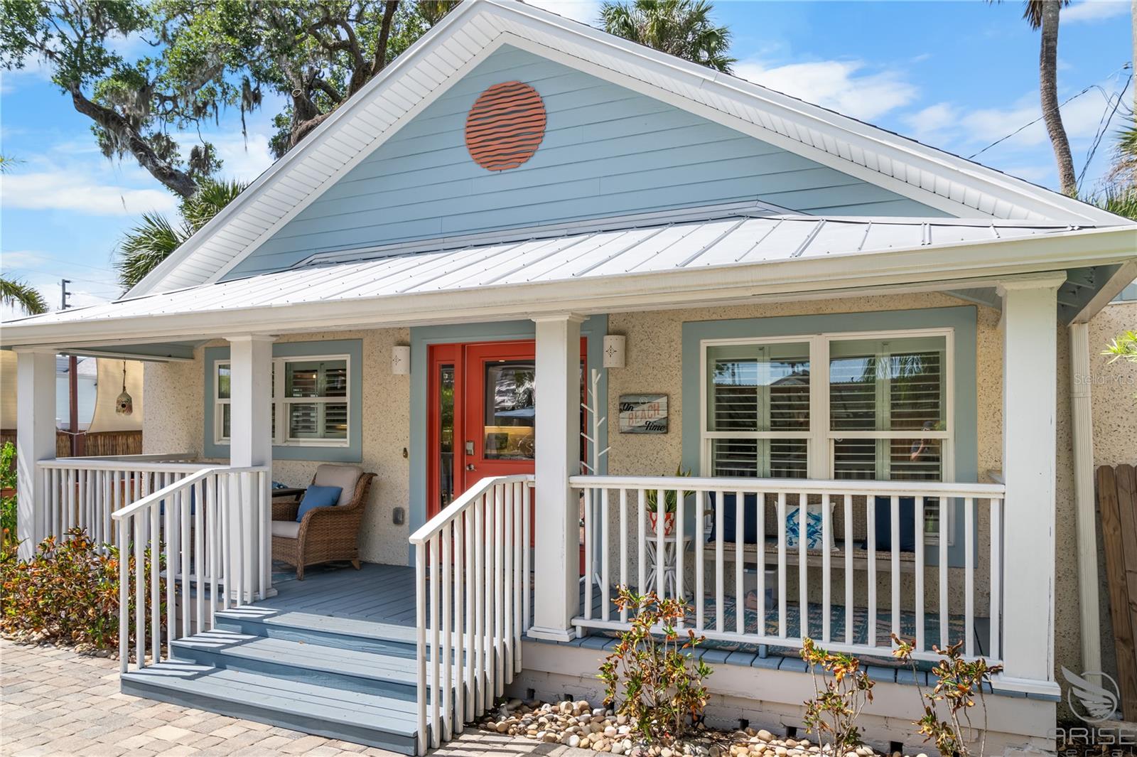 303 LIVE OAK