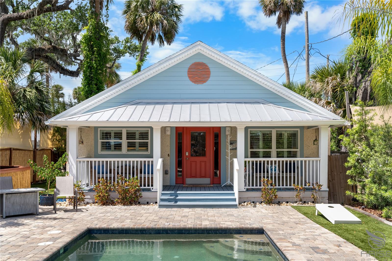 303 LIVE OAK