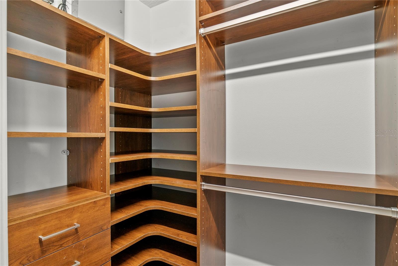 BLUE SPRING RESERVE - Residential