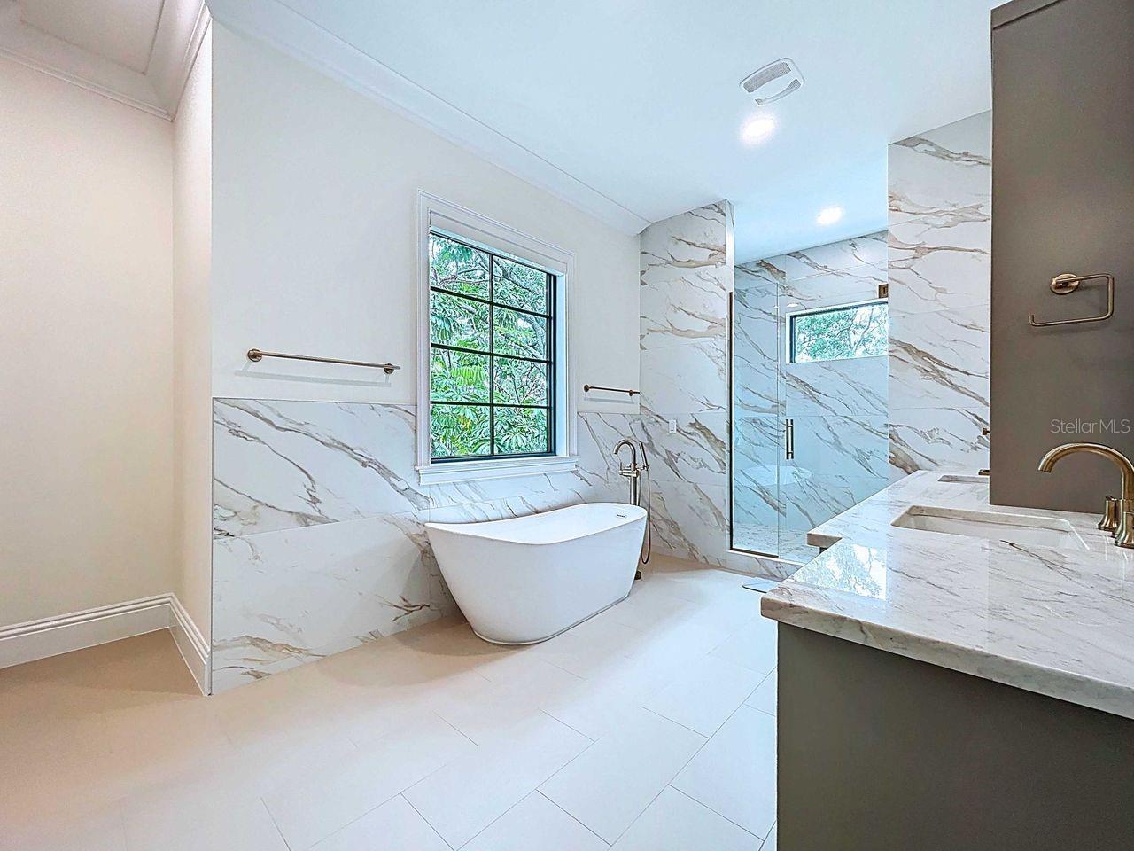 SUNSET PARK - Residential