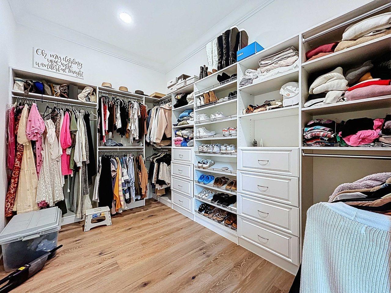 SUNSET PARK - Residential