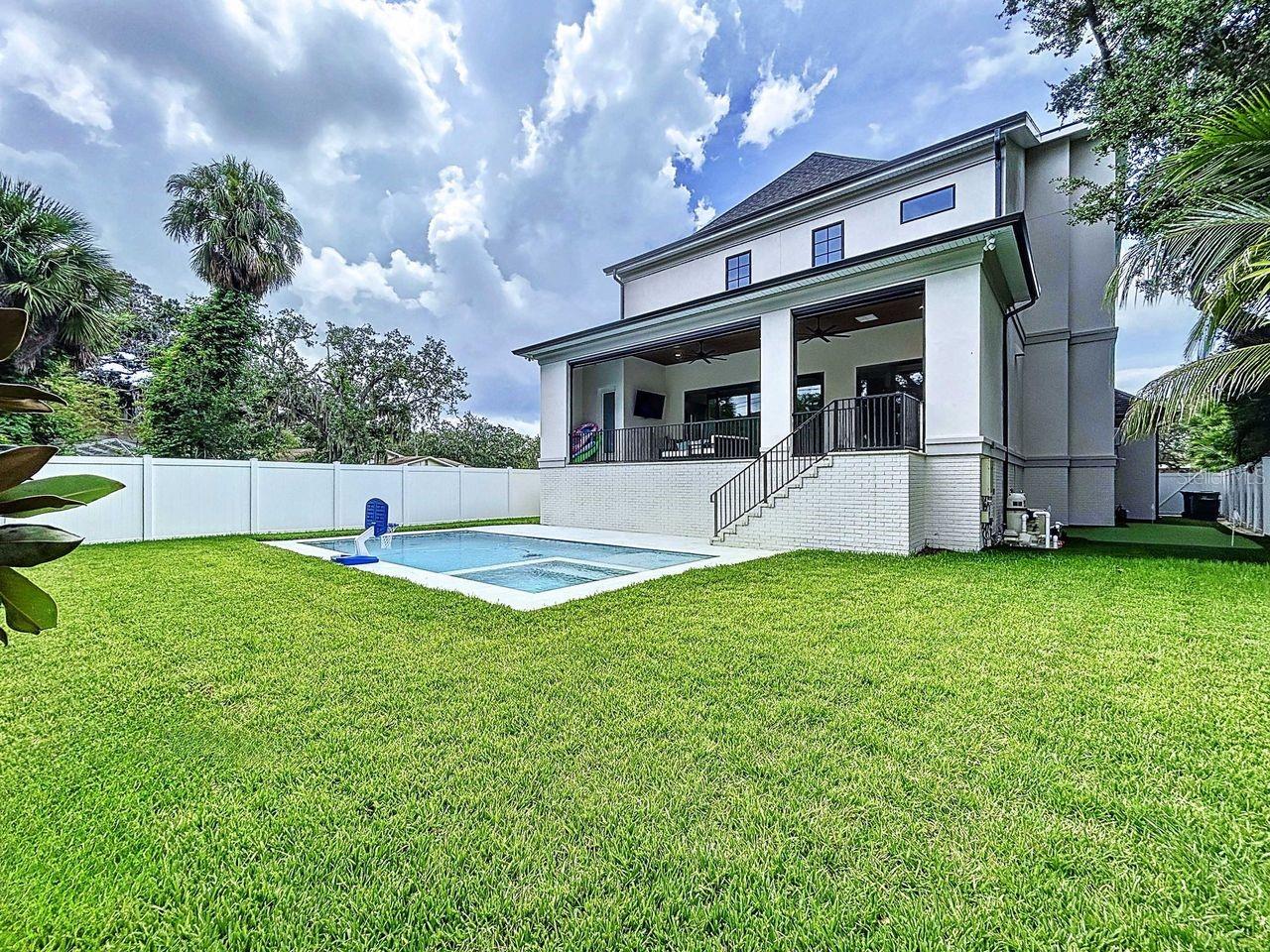 SUNSET PARK - Residential