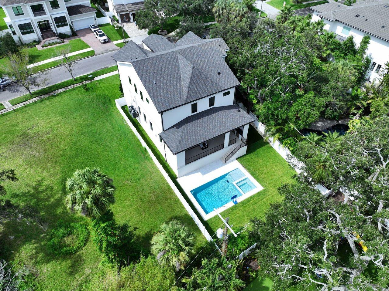 SUNSET PARK - Residential