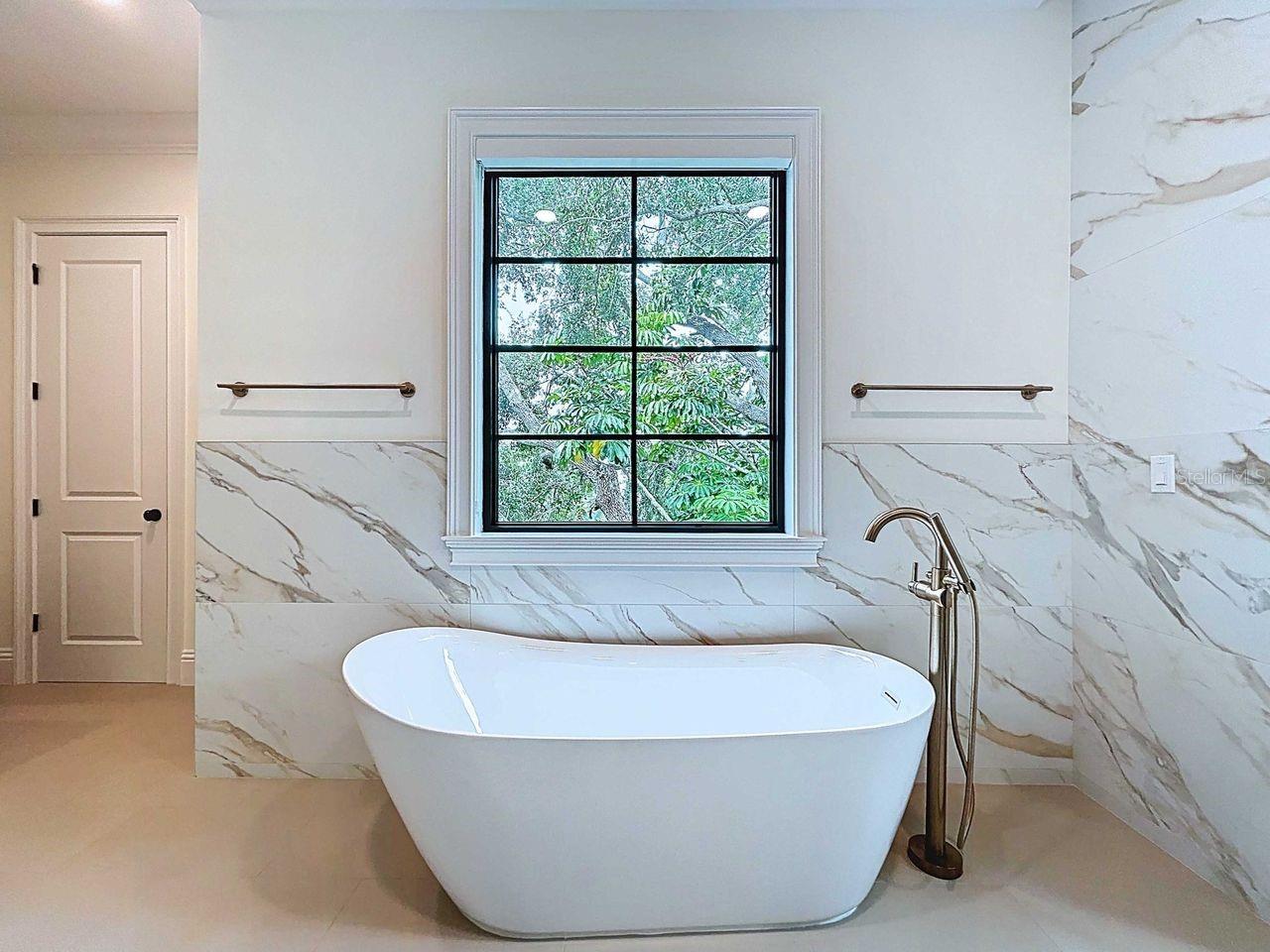 SUNSET PARK - Residential