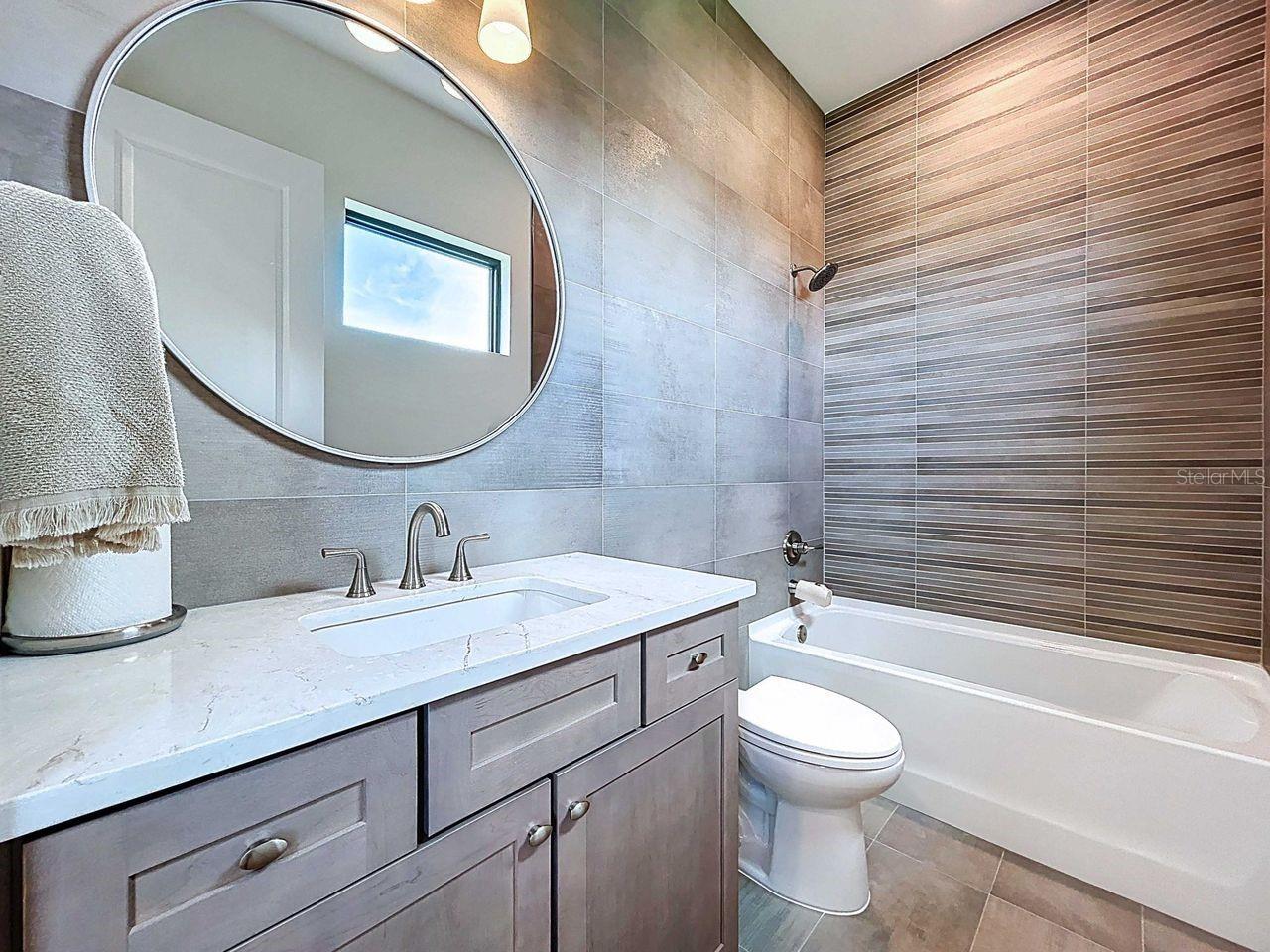 SUNSET PARK - Residential