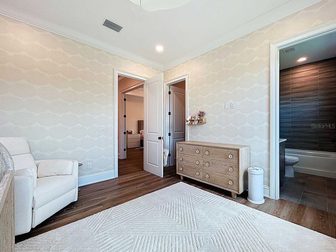 SUNSET PARK - Residential