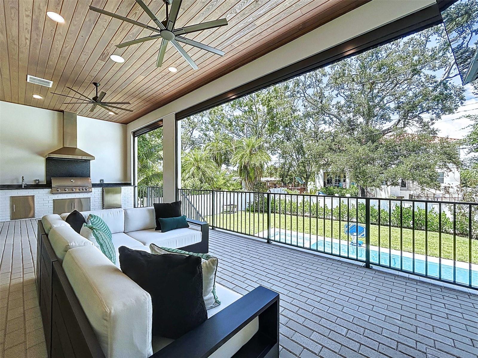 SUNSET PARK - Residential