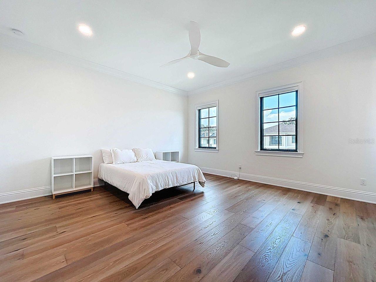 SUNSET PARK - Residential