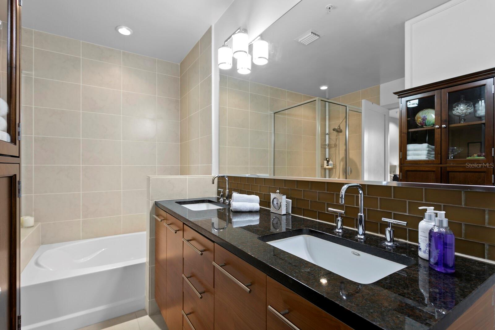 THE SAGE CONDO - Residential