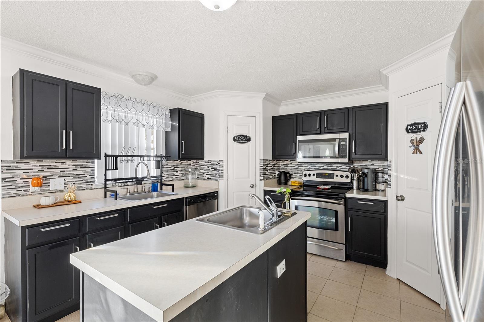 HOLLY HILL ESTATES - Residential