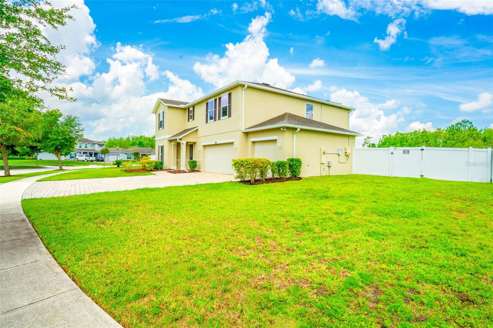 383 BLUE LAKE CIRCLE